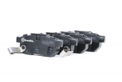 BREMBO Jeu de 4 plaquettes de frein  P 28 017