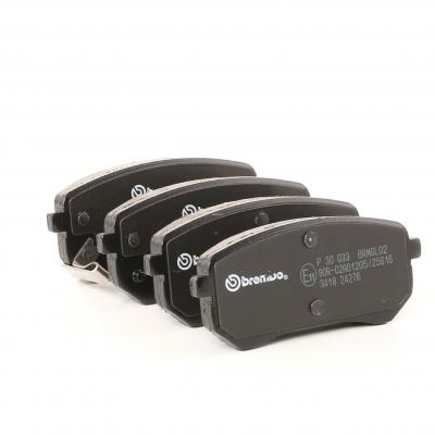 BREMBO Jeu de 4 plaquettes de frein  P 30 033
