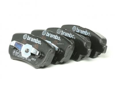 BREMBO Jeu de 4 plaquettes de frein  P 54 034