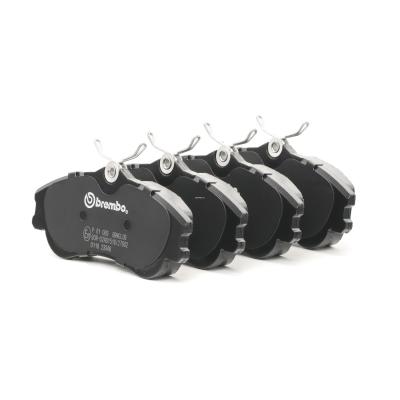 BREMBO Jeu de 4 plaquettes de frein  P 61 069
