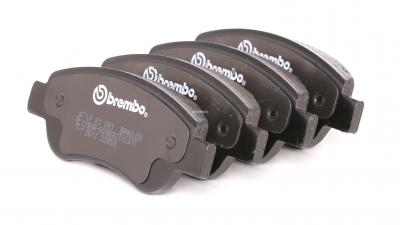 BREMBO Jeu de 4 plaquettes de frein  P 61 081