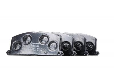 BREMBO Kit de plaquettes de frein frein &agrave; disque P 83 011 