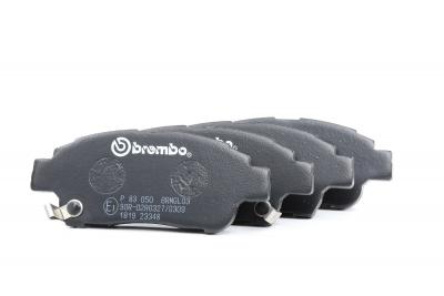 BREMBO Jeu de 4 plaquettes de frein  P 83 050