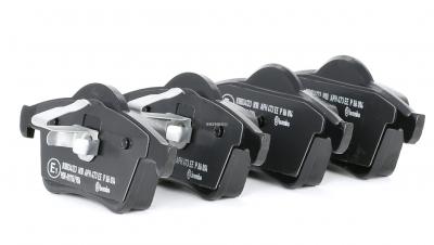 BREMBO Jeu de 4 plaquettes de frein  P 86 014