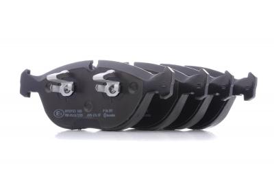 BREMBO Jeu de 4 plaquettes de frein  P 06 019