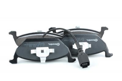 BREMBO Jeu de 4 plaquettes de frein  P 85 072