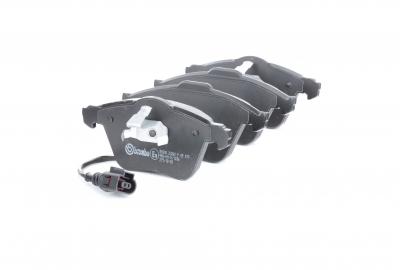 BREMBO Jeu de 4 plaquettes de frein  P 85 079