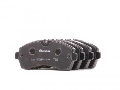 BREMBO Jeu de 4 plaquettes de frein  P 50 059