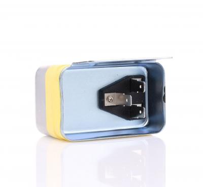 HELLA  5Dr 004 243-111 R&eacute;gulateur D'Alternateur - 12V