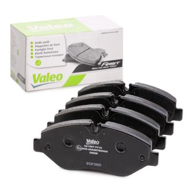 VALEO  Jeu de plaquettes de frein avant 301027