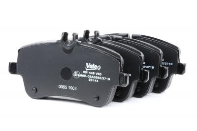 VALEO Jeu de plaquettes de frein avant 301448