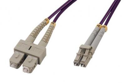 MCL SAMAR MCL - C&acirc;ble r&eacute;seau - SC multi-mode (M) pour LC multi-mode (M) - 1 m - 1 m - fibre optique - 50 / 125 microns - OM4 - sans halog&egrave;ne