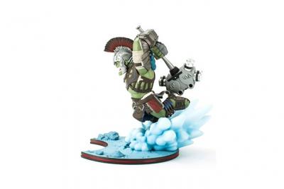 MARVEL  Hulk With Hammer Of Thor 18 Cm Diorama Multicolore