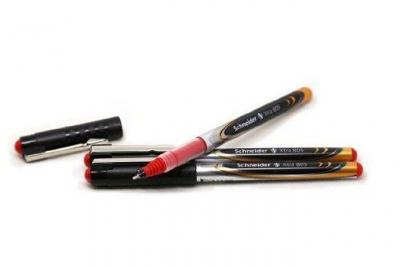 SCHNEIDER - stylo roller &agrave; encre XTRA 805 Needle Point, rouge