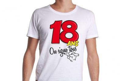 TOTALCADEAU Tee-shirt 18 ans &agrave; d&eacute;dicacer avec stylo feutre 