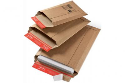 COLOMPAC  Enveloppes d'exp&eacute;dition en carton ondul&eacute; marron.