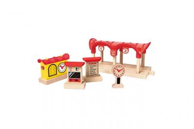 HAPE Gare voyageurs pour train en bois avec enregistreur vocal et &eacute;clairage