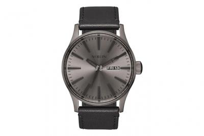 NIXON  Femme Digital Quartz Montre avec Bracelet en Cuir A105-1531-00