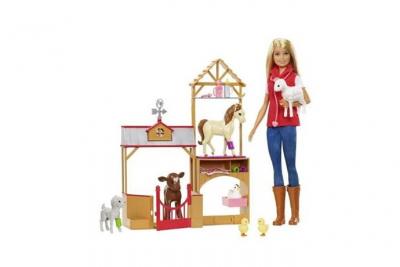 MATTEL Coffret Barbie V&eacute;t&eacute;rinaire &Agrave; La Ferme
