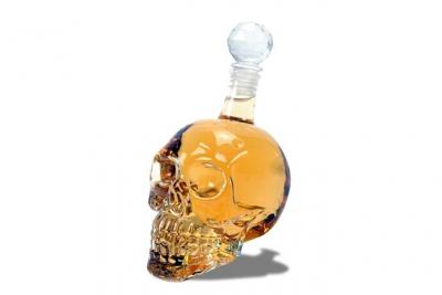 TOTALCADEAU Bouteille Crystal Whisky En T&ecirc;te De Mort 500ml Conservation Alcool