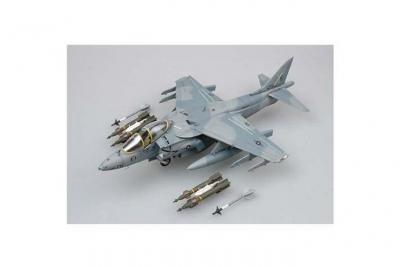 TRUMPETER Av-8b Harrier Ii - 1:32e - 