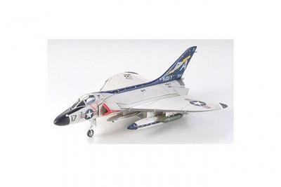TAMIYA Maquette avion  Douglas F4D-1 Skyray-1/72 - Maquette d'avion