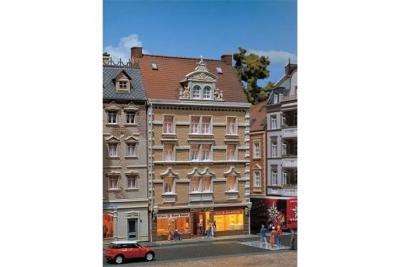 FALLER Mod&eacute;lisme ho : immeuble urbain allianz et magasin th&eacute; & &eacute;pices
