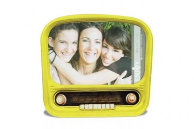 TOTALCADEAU Cadre photo radio vintage color&eacute;e