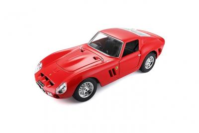 BBURAGO Mod&egrave;le r&eacute;duit de voiture : 250 GTO : Echelle 1/18 