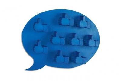 Bac &agrave; gla&ccedil;ons en forme de j'aime facebook like ou gateau chocolat moule bac a glacon insolite 