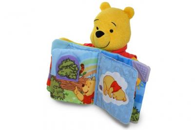 TOMY Peluche interactive Devine et d&eacute;couvre avec Winnie l&rsquo;Ourson 