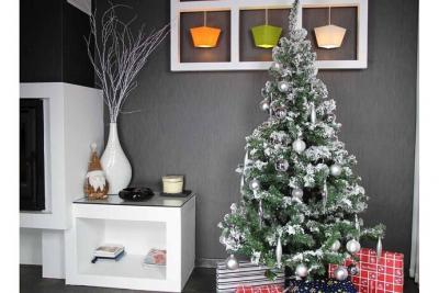 Sapin de No&euml;l artificiel Vert floqu&eacute; enneig&eacute; H 180 cm