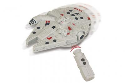STAR WARS V&eacute;hicule Millenium Falcon Infrarouge  7 heroes, 15 cm