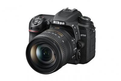 NIKON  PACK D7500 + 16-80 VR