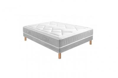 DOUCES NUITS Ensemble Mary Mousse HR 55kg/m3 + Sommier Base Ferme 140x200