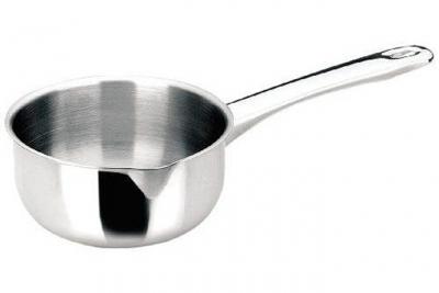 IBILI  665318 casserole bomb&eacute;e inox avec bec verseur