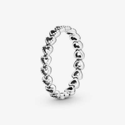 PANDORA  Bague Couronne De Coeurs
