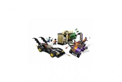 LEGO Super Heroes DC 6864 La poursuite de Double face en Batmobile 