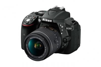 NIKON Reflex  D5300 + Objectif AF-P 18-55 VR 