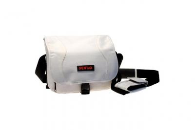 PENTAX  sacoche blanche