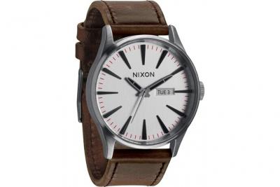 NIXON  Homme Analogique Quartz Montre avec Bracelet en Cuir A1051113-00