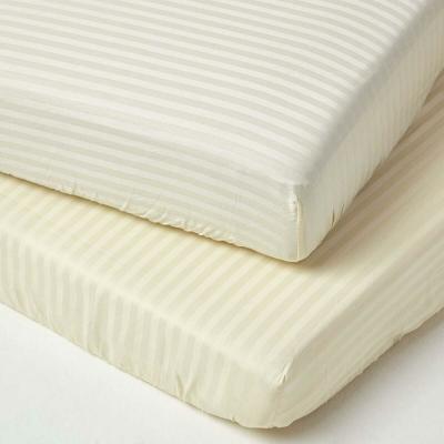 HOMESCAPES Lot de 2 Draps housse lit b&eacute;b&eacute; en coton &eacute;gyptien 330 fils Jaune pastel, 60 x 120 cm