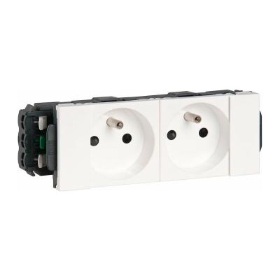 LEGRAND Prise pour goulotte clippage direct  mosaic - 2x2p+t - 4 mod - blanc