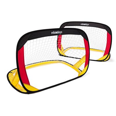 PAS DE MARQUE Relaxdays - Lot de 2 buts de foot, syst&egrave;me &laquo; pop up &raquo;, se d&eacute;plient tout seuls, hlp : 80 x 119 x 83 cm, noir/rouge/jaune