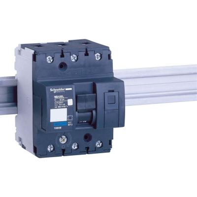 SCHNEIDER ELECTRIC  - Disjoncteur modulaire Multi 9 NG125L 3 p&ocirc;les 40 a courbe c - 18804