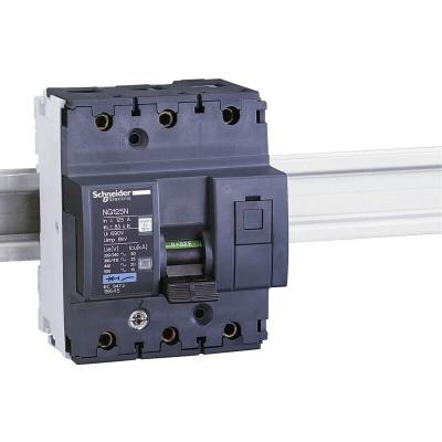 SCHNEIDER ELECTRIC Disjoncteur modulaire miniature NG125N Acti9 - 3P - 63A - Courbe C