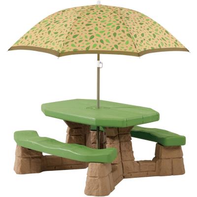 STEP 2 Table picnic Naturally Playful avec parasol- socle brun