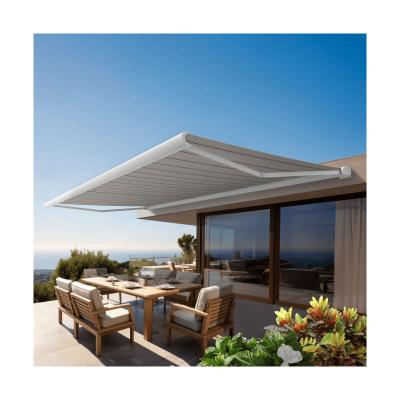 OMBRAZUR Store banne Coffre PROTECT 2 LED Blanc 5x3.5m Motoris&eacute; + LED - Toile Grise Ray&eacute;e