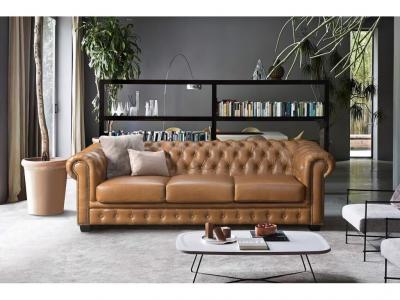 VENTE UNIQUE Canap&eacute; chesterfield 4 places BRENTON 100% cuir de buffle - Caramel vintage