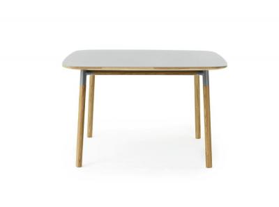 Normann Copenhagen Form tableau ch&ecirc;ne gris